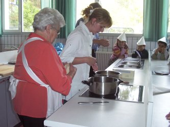 Die drei Damen