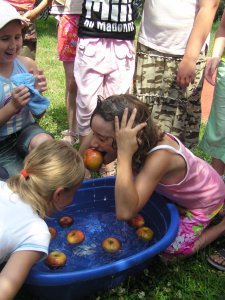 Apple Bobbing