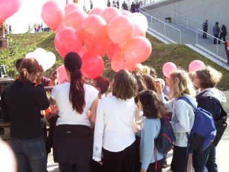 Wir bekommen Luftballons